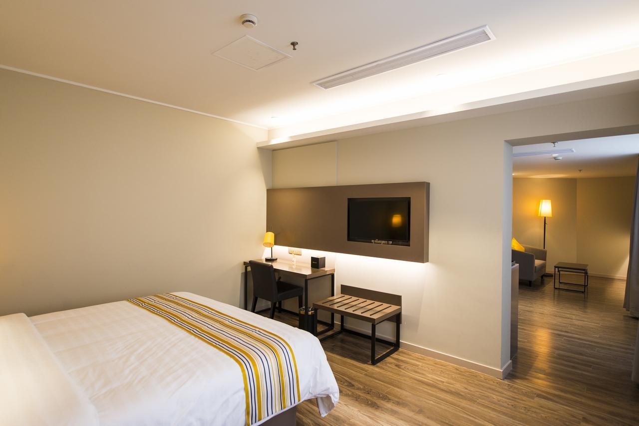 Home Inn Plus Shanghai Zhangjiang Park Εξωτερικό φωτογραφία